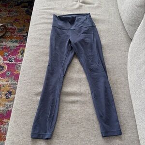Lululemon wunder train size 6 28 inch blue